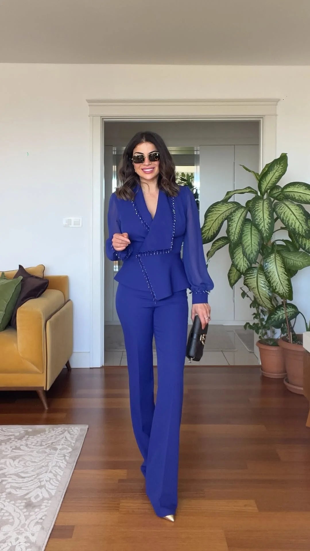 Ensemble  Élégant : Veste Asymétrique & Pantalon